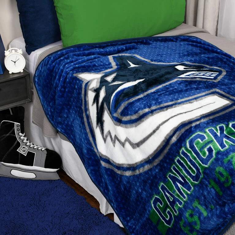 Nemcor NHL Vancouver Canucks Plush Super Soft Blanket, 40" X 50" 4 Nemcor NHL Vancouver Canucks Plush Super Soft Blanket, 40" X 50" - Image 2