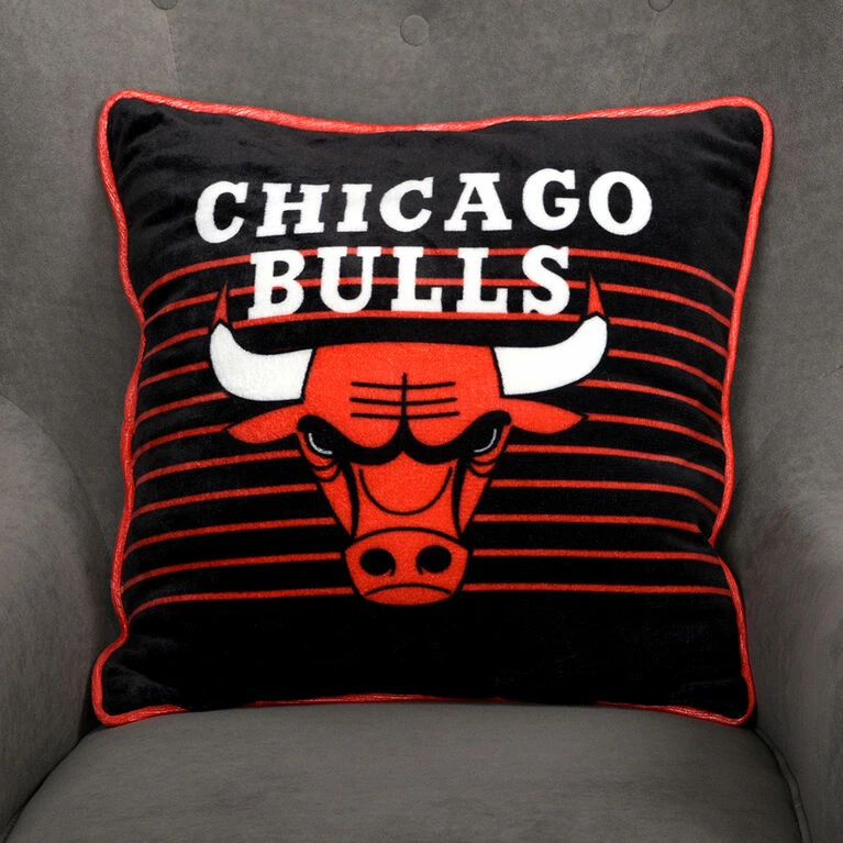 Nemcor NBA Chicago Bulls Pillow Cushion, 18" X 18" 4 Nemcor NBA Chicago Bulls Pillow Cushion, 18" X 18" - Image 2