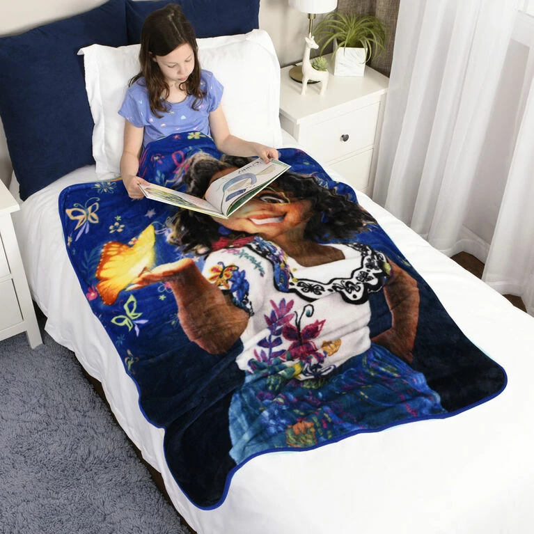 Disney Encanto Kids Fleece Throw Blanket (50" X 60"), By Nemcor 5 Disney Encanto Kids Fleece Throw Blanket (50" X 60"), By Nemcor - Image 3