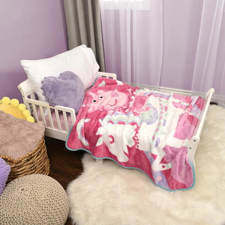 Nemcor Peppa Pig Kids Throw Blanket, 40" X 50" 4 Nemcor Peppa Pig Kids Throw Blanket, 40" X 50" - Image 2