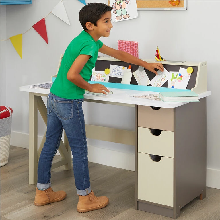 Little Tikes 2-in-1 Chalkboard Desk 4 Little Tikes 2-in-1 Chalkboard Desk - Image 2