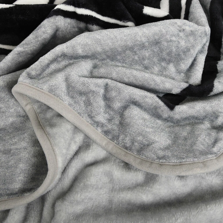 Nemcor NBA Brooklyn Nets Throw Blanket, 50" X 60" 5 Nemcor NBA Brooklyn Nets Throw Blanket, 50" X 60" - Image 3