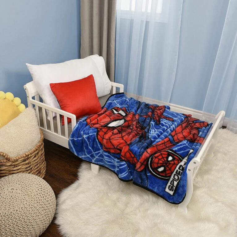Nemcor Marvel Spiderman Kids Throw Blanket, 40" X 50" 4 Nemcor Marvel Spiderman Kids Throw Blanket, 40" X 50" - Image 2