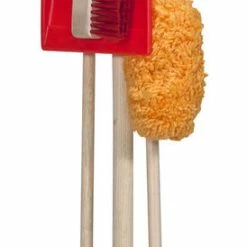 Melissa & Doug Let's Play House! Dust, Sweep & Mop - English Edition